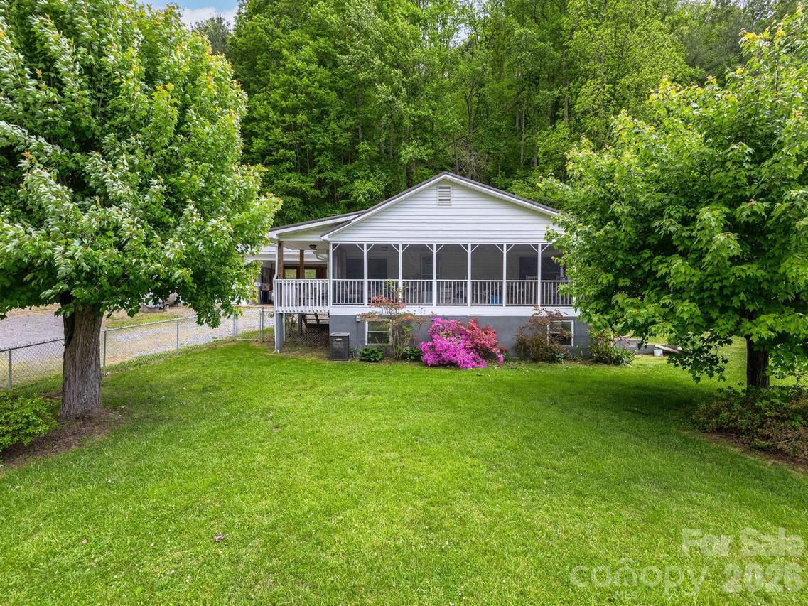 379 N Fork Rd., Barnardsville, NC 28709