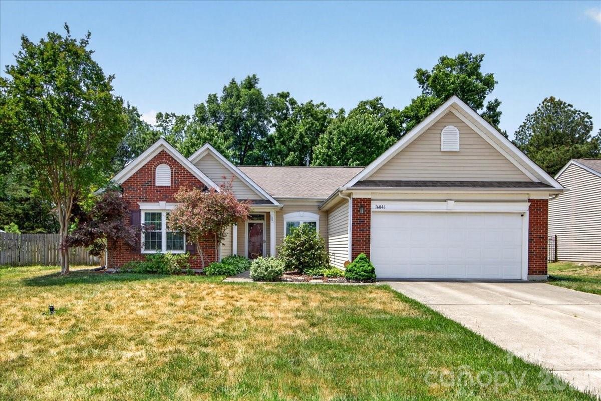 16046 Stuarts Draft Ct., Charlotte, NC 28278