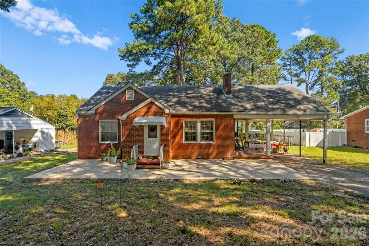 1222 E Park Dr., Gastonia, NC 28054
