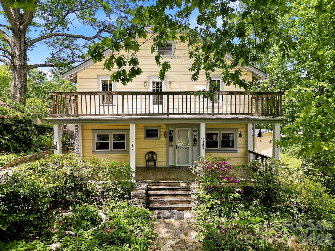 479 St Pauls Rd., Hendersonville, NC 28792