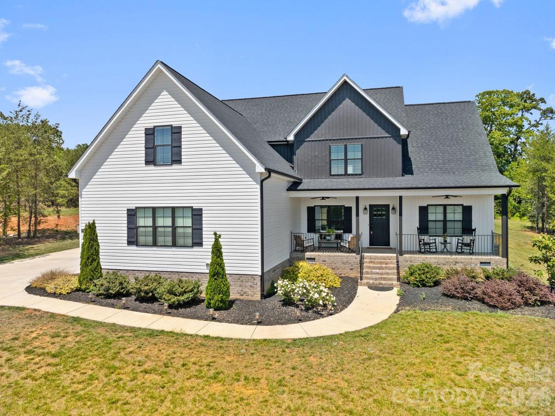7412 Kingsley Pl., Stokesdale, NC 27357
