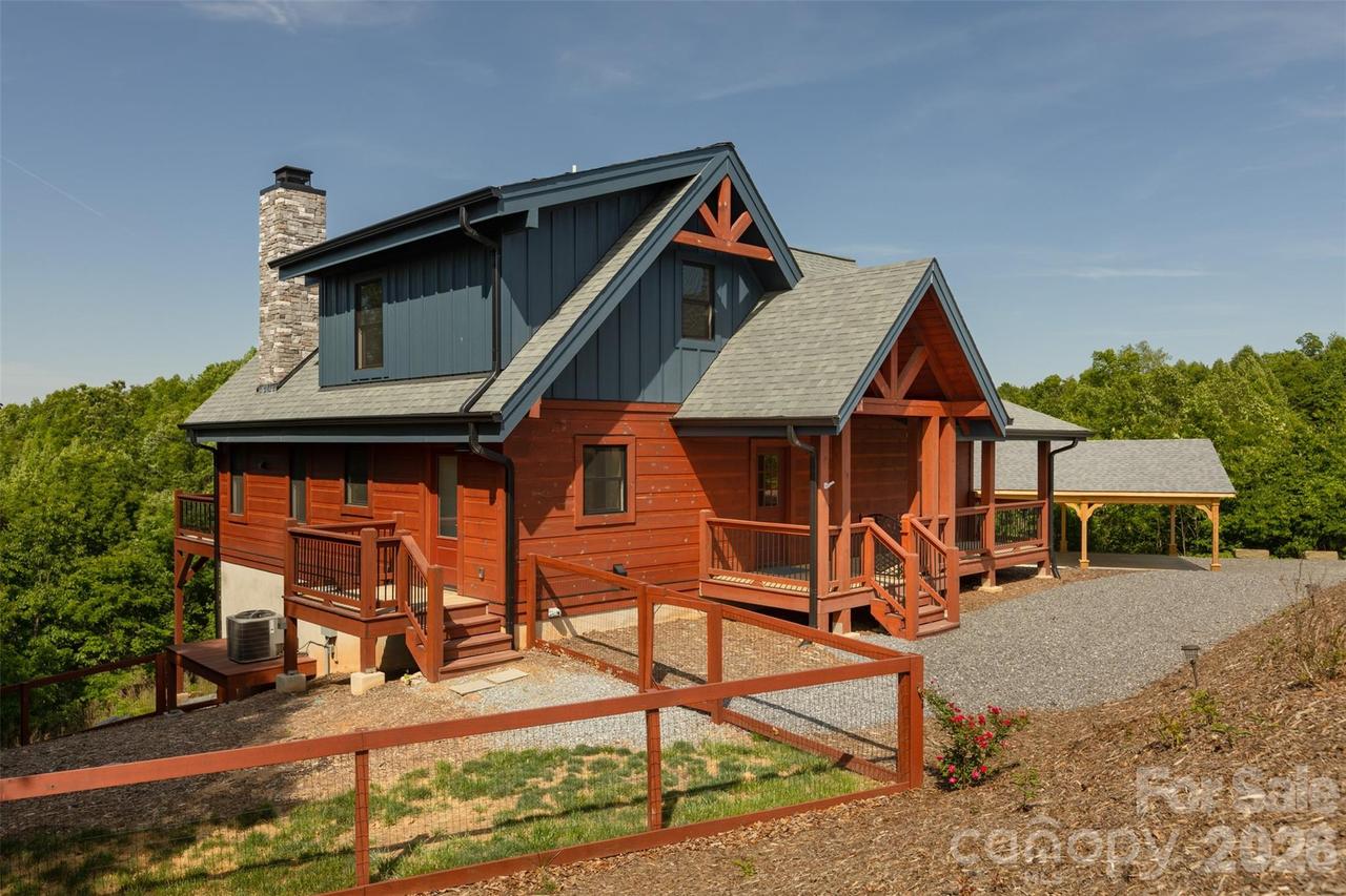 170 Summit Dr., Nebo, NC 28761