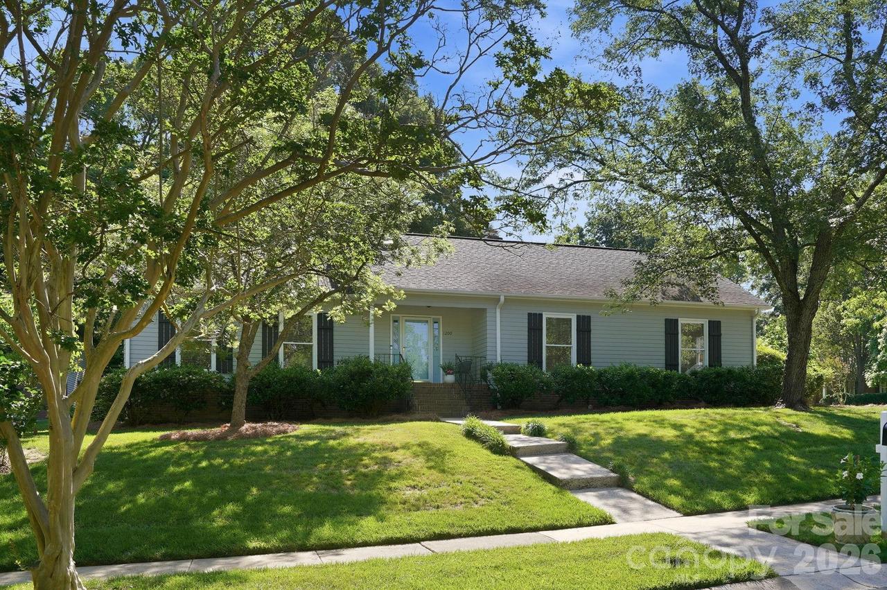 1200 Beechdale Dr., Charlotte, NC 28212