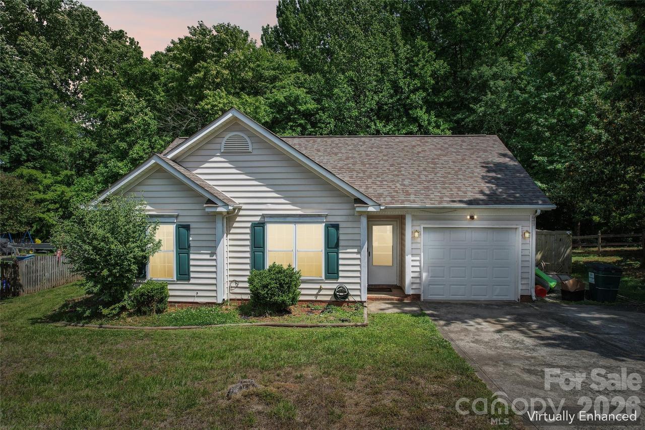 13221 Crooked Pine Ct., Charlotte, NC 28215