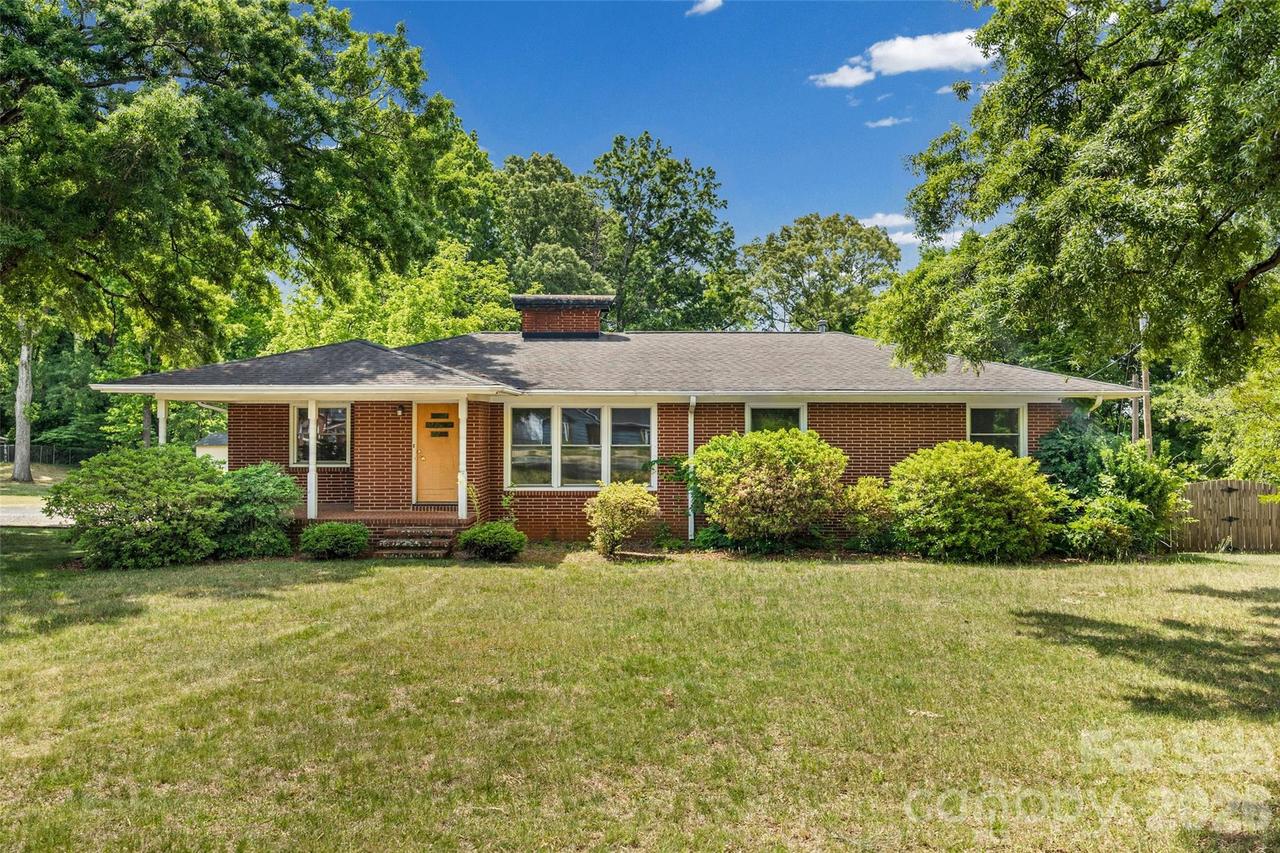 7233 Tuckaseegee Rd., Charlotte, NC 28214