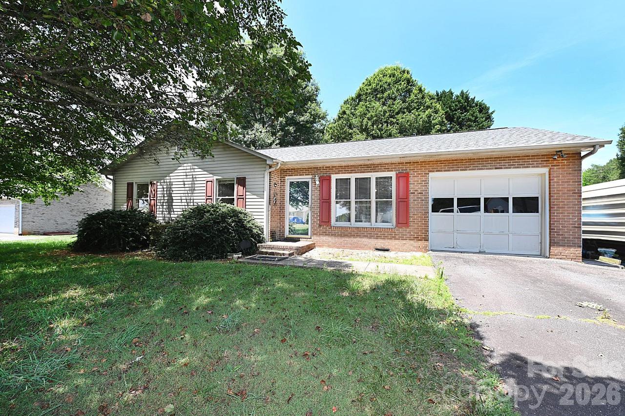 4445 Sulphur Springs Rd., Hickory, NC 28601