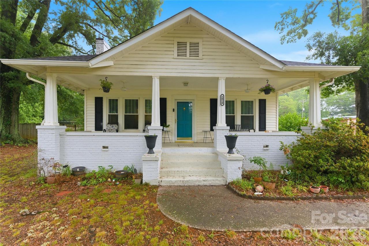 1818 Cannon Ave., Charlotte, NC 28269