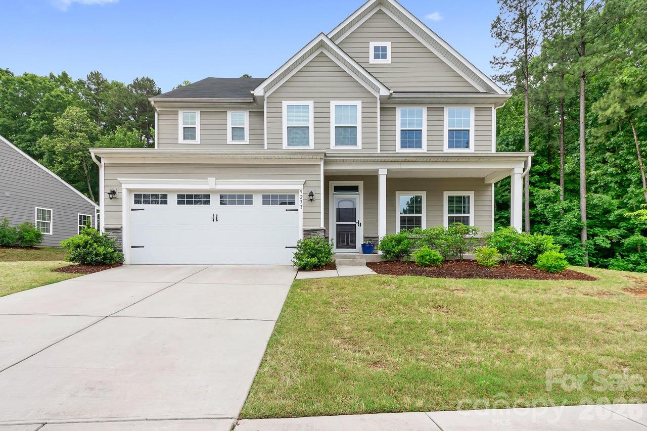 9233 Hollow Bend Dr., Huntersville, NC 28078