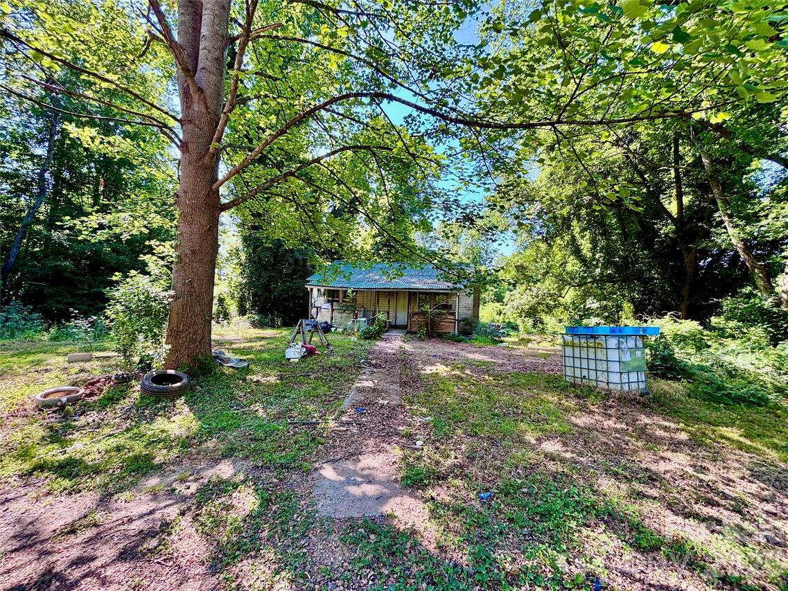 137 Napa Dr., Rutherfordton, NC 28139
