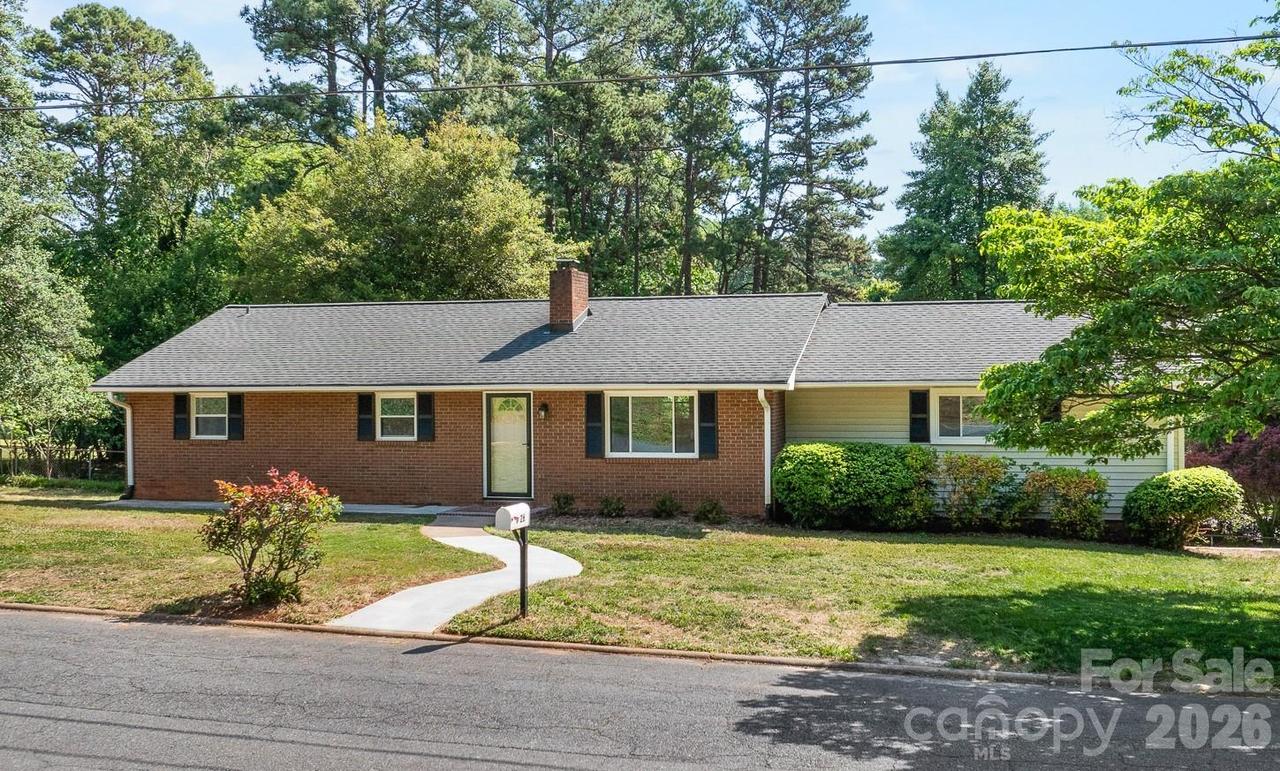 26 Eastside Dr., Lexington, NC 27292