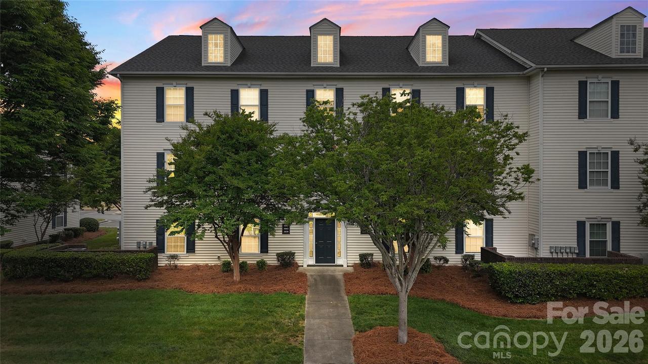 3839 Carl Parmer Dr., Harrisburg, NC 28075