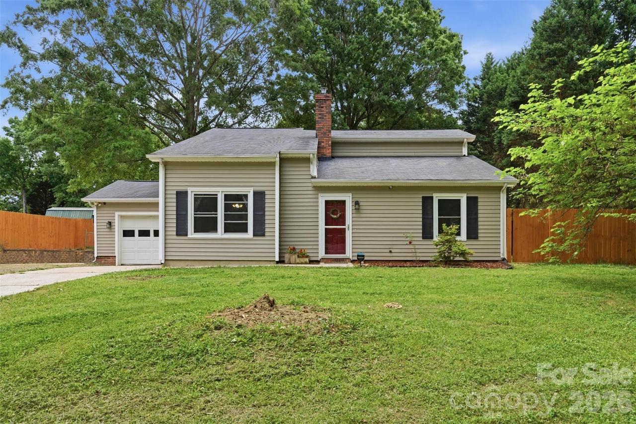 2998 Chestnut Rd., Lincolnton, NC 28092