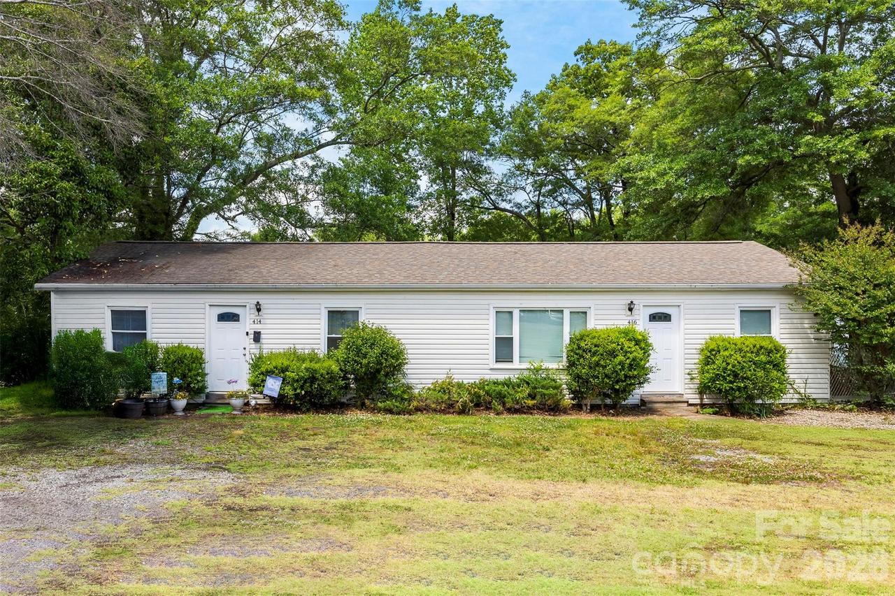 414 E Wilkins St., Dallas, NC 28034