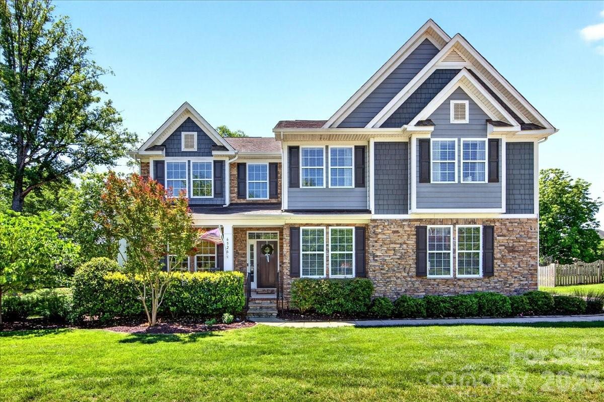 6526 Alba Rose Ln., Huntersville, NC 28078