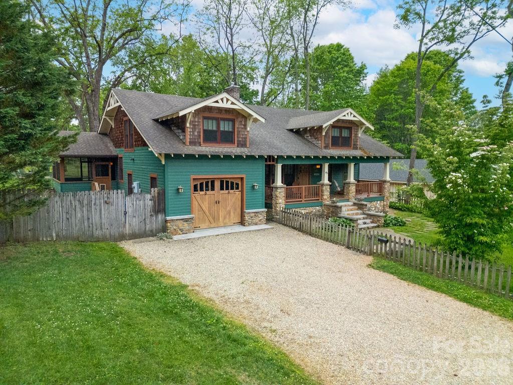 49 Miner St., Brevard, NC 28712