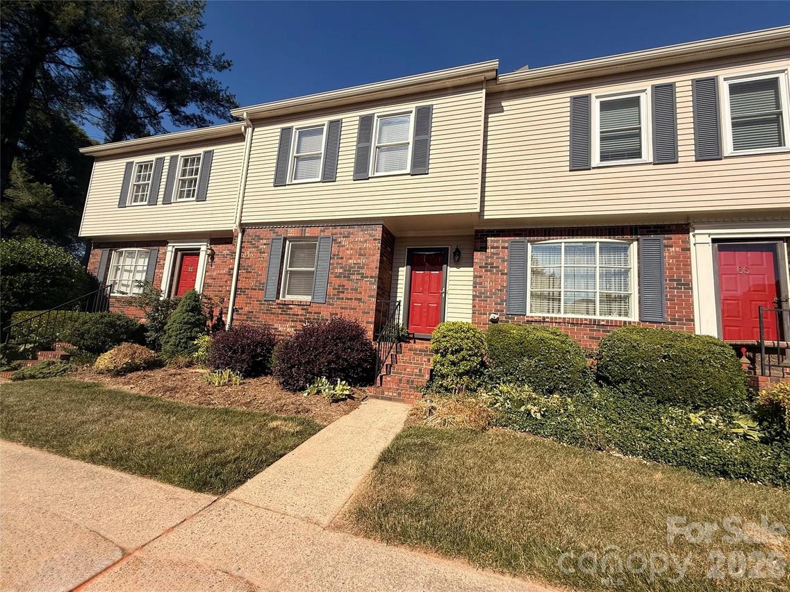 2705 North Center St. #65, Hickory, NC 28601