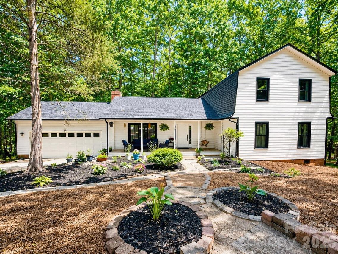 9307 Raintree Ln., Charlotte, NC 28277