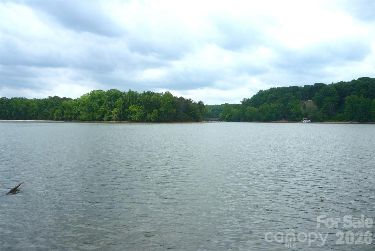 158 Southern Horizon Dr., Statesville, NC 28677