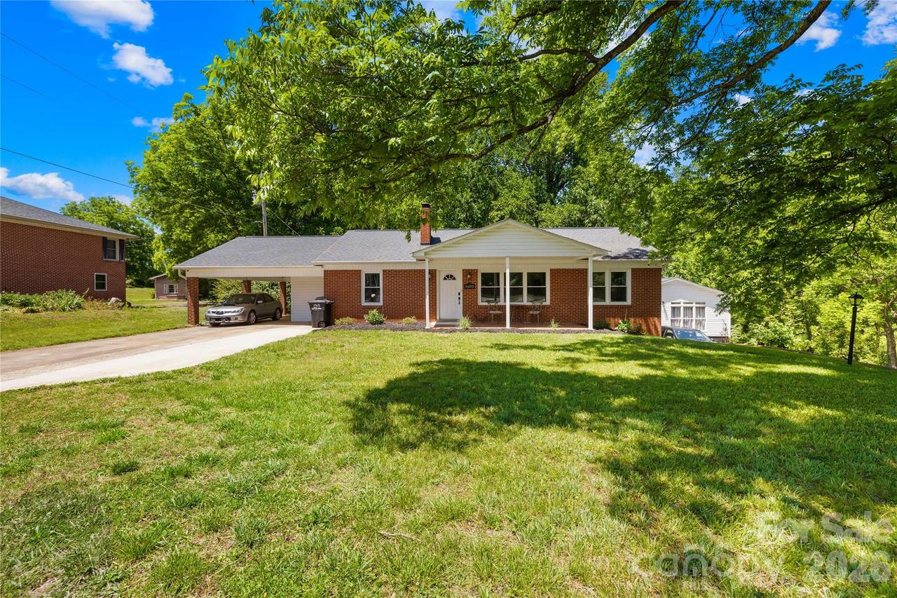 5603 King Wilkinson Rd., Denver, NC 28037
