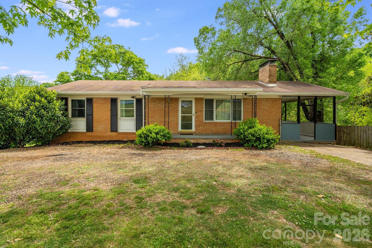 2956 New Leicester Hwy., Leicester, NC 28748