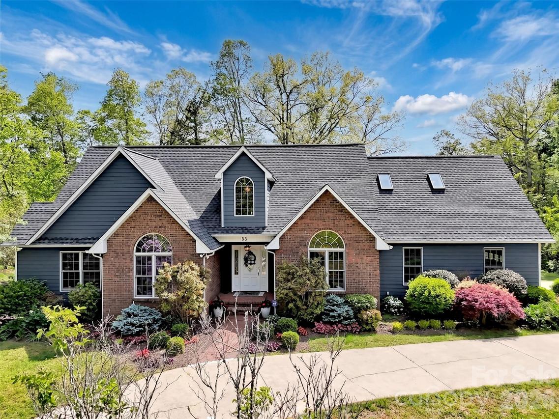 88 Adams Dr., Clyde, NC 28721