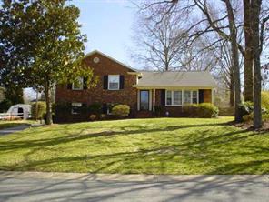 6913 Heatherford Dr., Charlotte, NC 28226