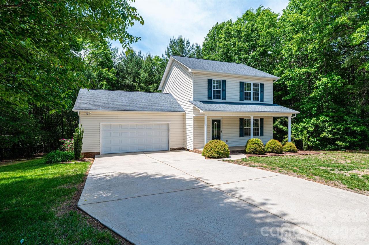 5319 Eider Ln., Granite Falls, NC 28630