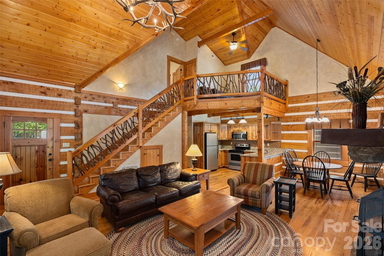 17 Rachels Cir., Maggie Valley, NC 28751