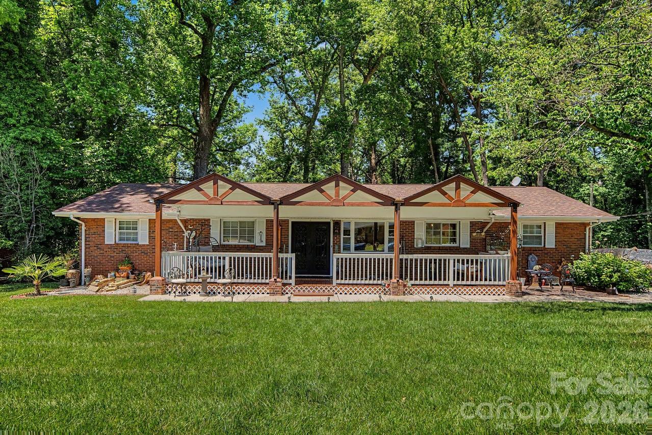 5127 Hoover Dr., Charlotte, NC 28269