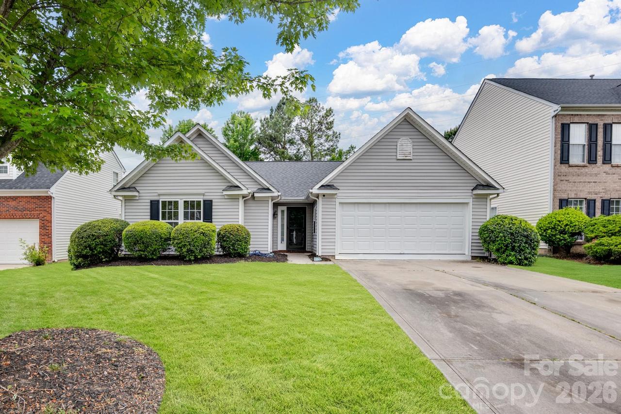 5123 Sunburst Ln., Charlotte, NC 28213