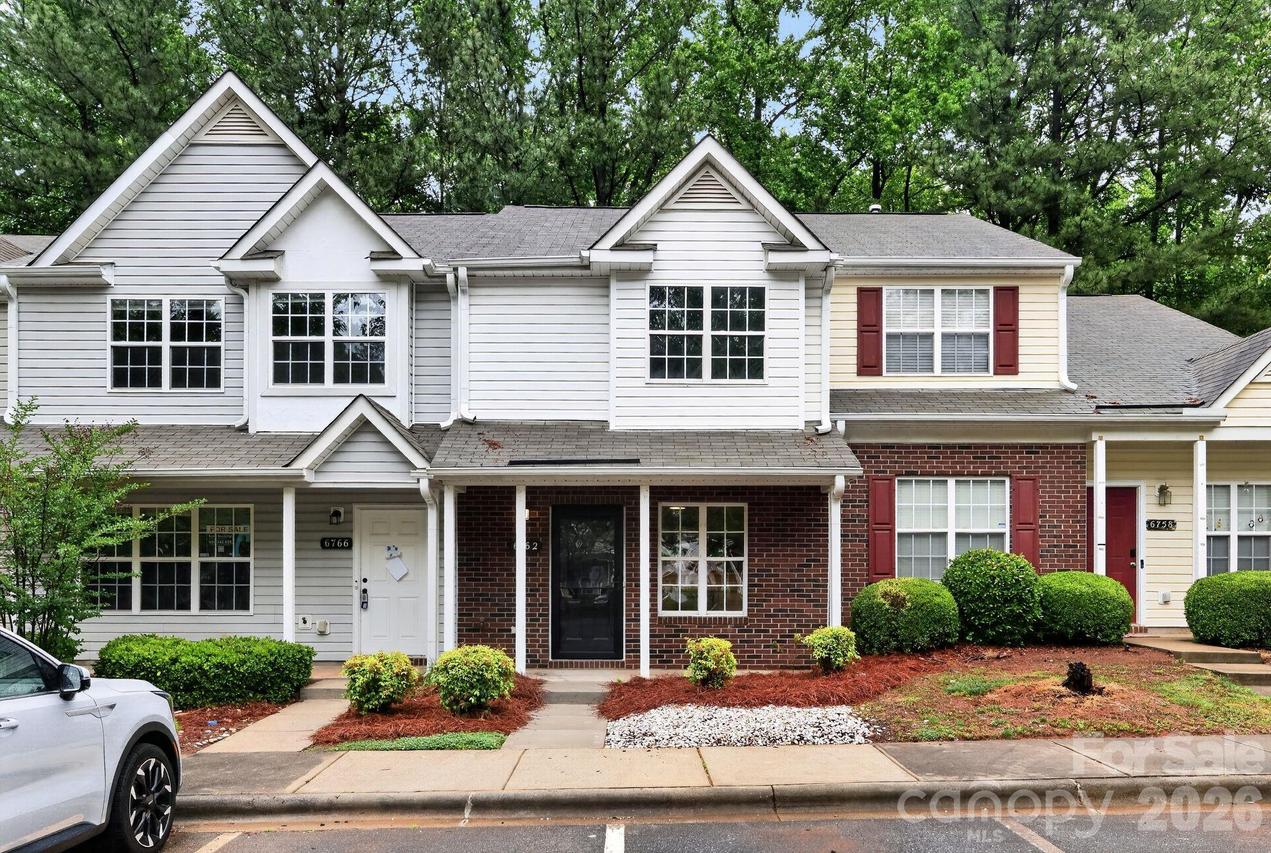 6762 Cypress Tree Ln., Charlotte, NC 28215