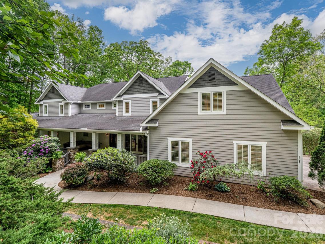 307 S Braeside Ct., Asheville, NC 28803