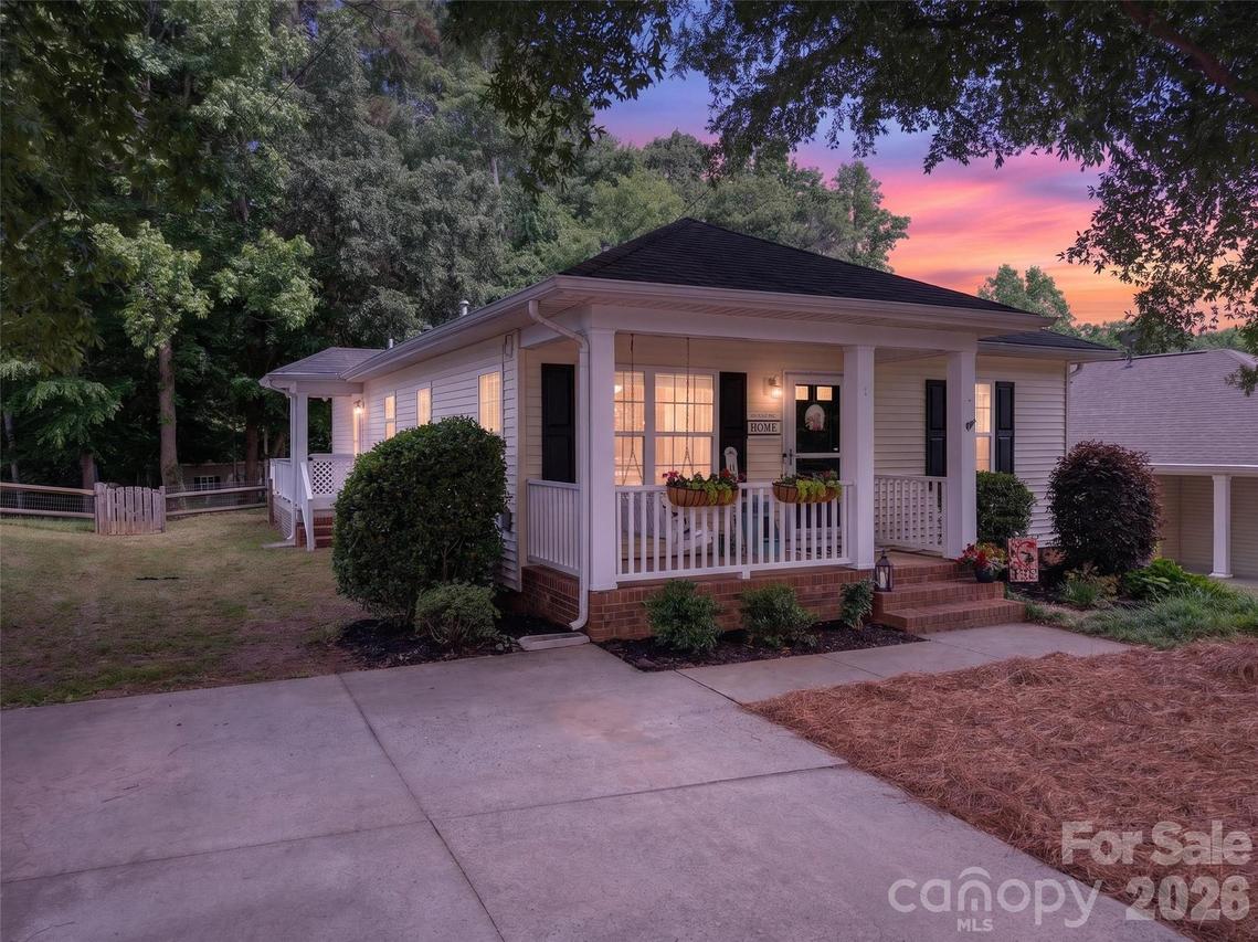 235 6th St., Belmont, NC 28012