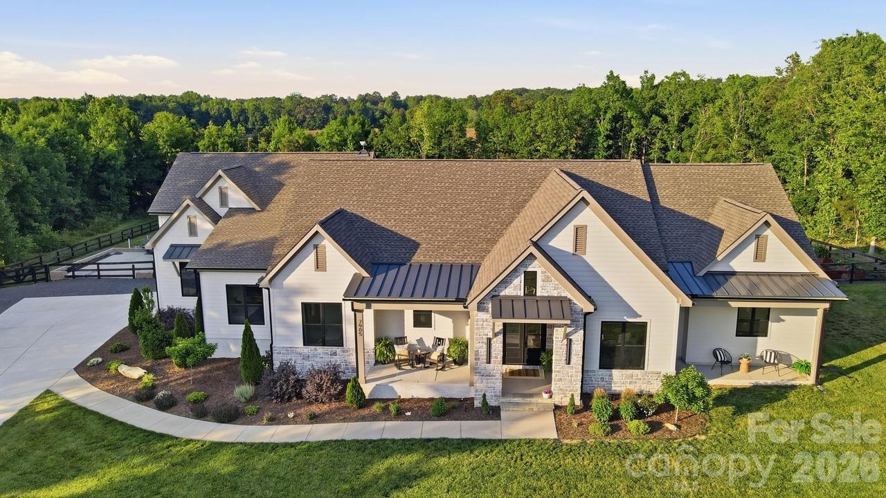 7905 Elegant Estates Dr., Mount Pleasant, NC 28124