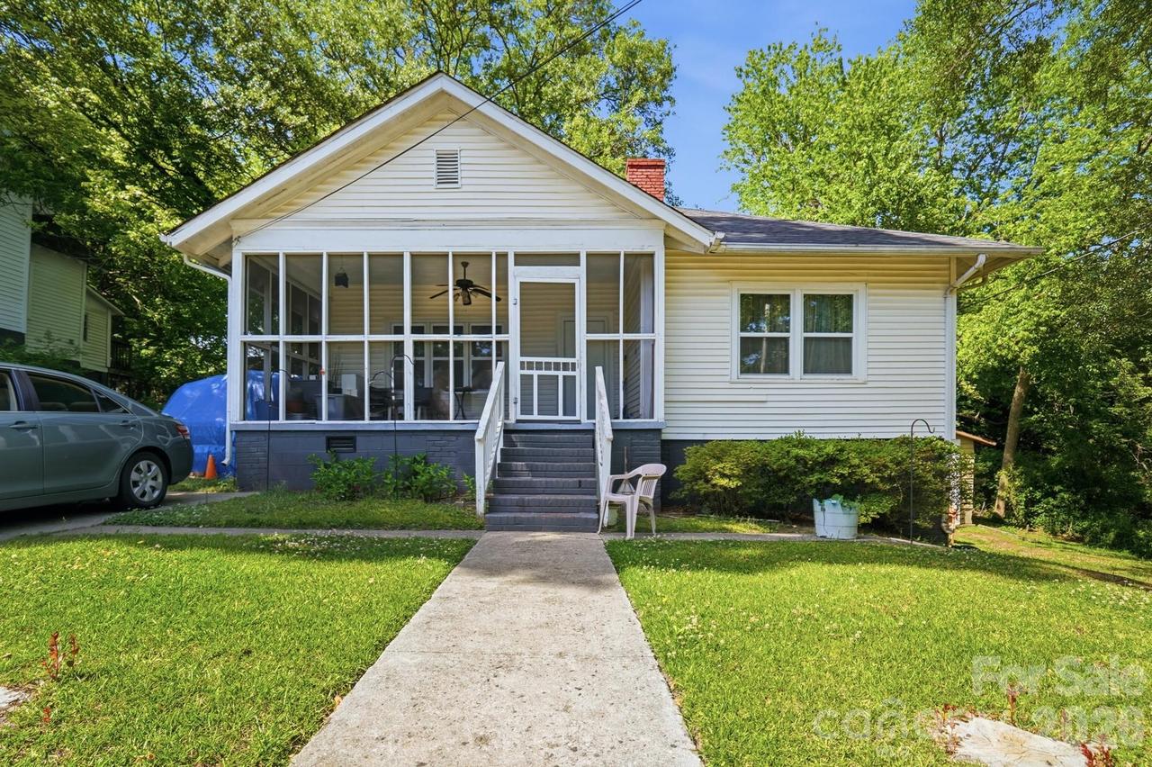 1018 W 5th Ave., Gastonia, NC 28052
