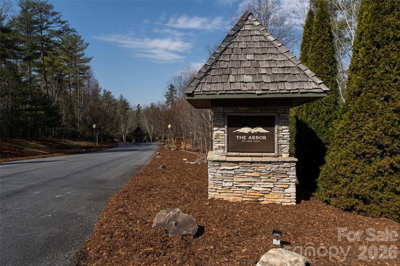 265 Harborside Dr. #250, Nebo, NC 28761