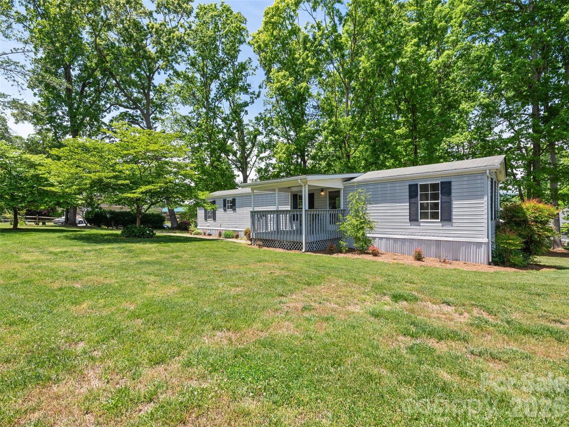 45 Presbyterian Church Rd., Mills River, NC 28759