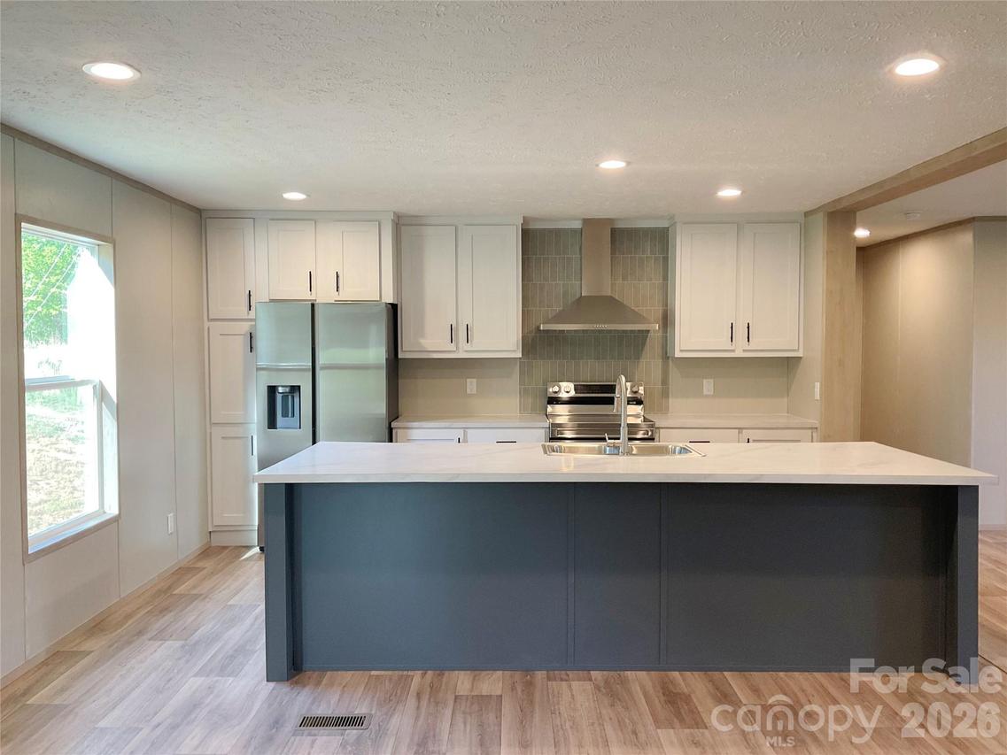 2226 Harris Henrietta Rd., Mooresboro, NC 28114