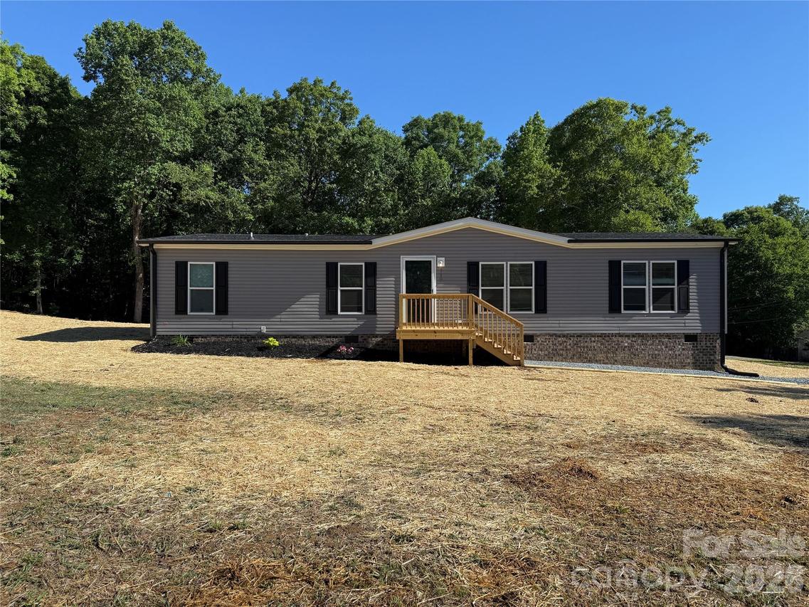 117 Harvick Ln., Lexington, NC 27292