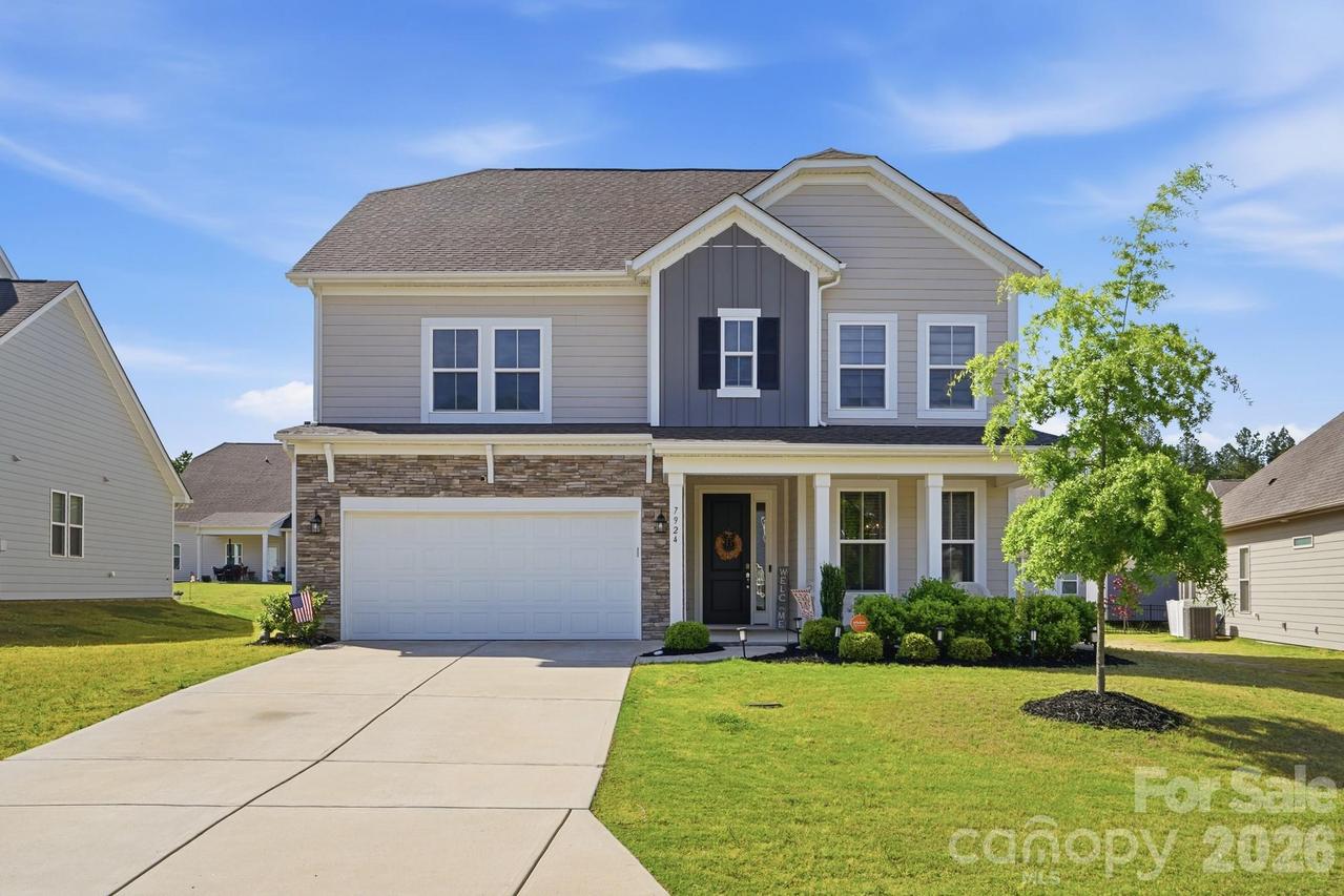 7924 Creek Park Dr., Denver, NC 28037