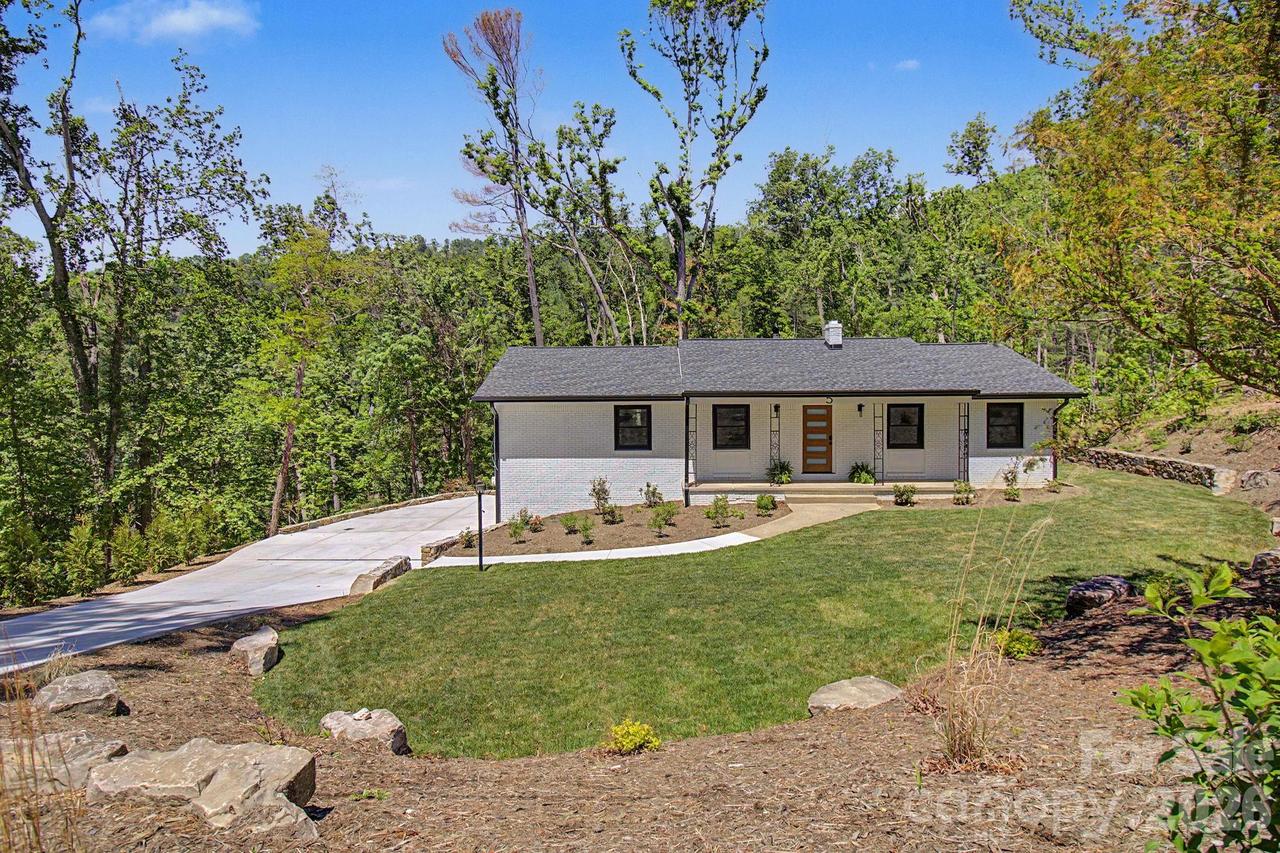 5 Kent Pl., Asheville, NC 28804