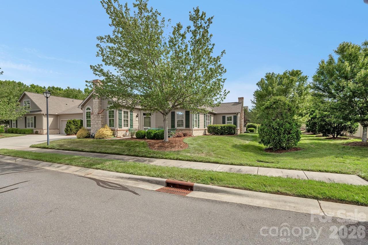 4607 Nashua Dr., Matthews, NC 28105