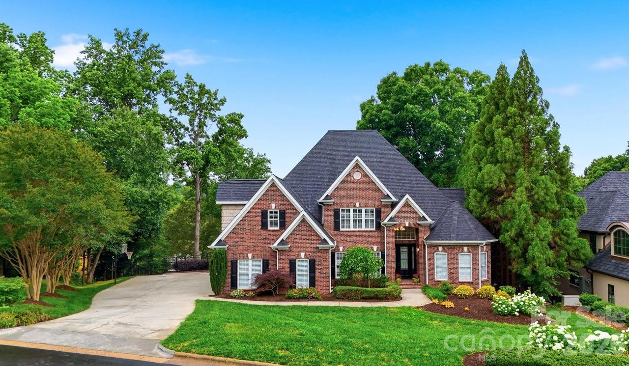 151 43rd Avenue Dr., Hickory, NC 28601