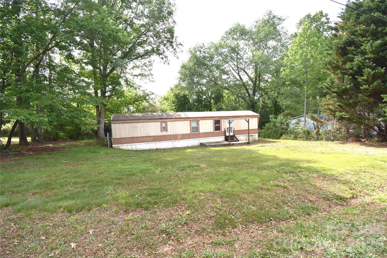 3549 Boyette Rd., Lenoir, NC 28645