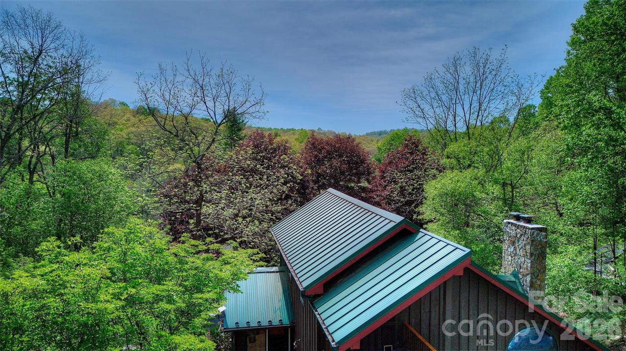 262 Azalea Hills Ln., Spruce Pine, NC 28777