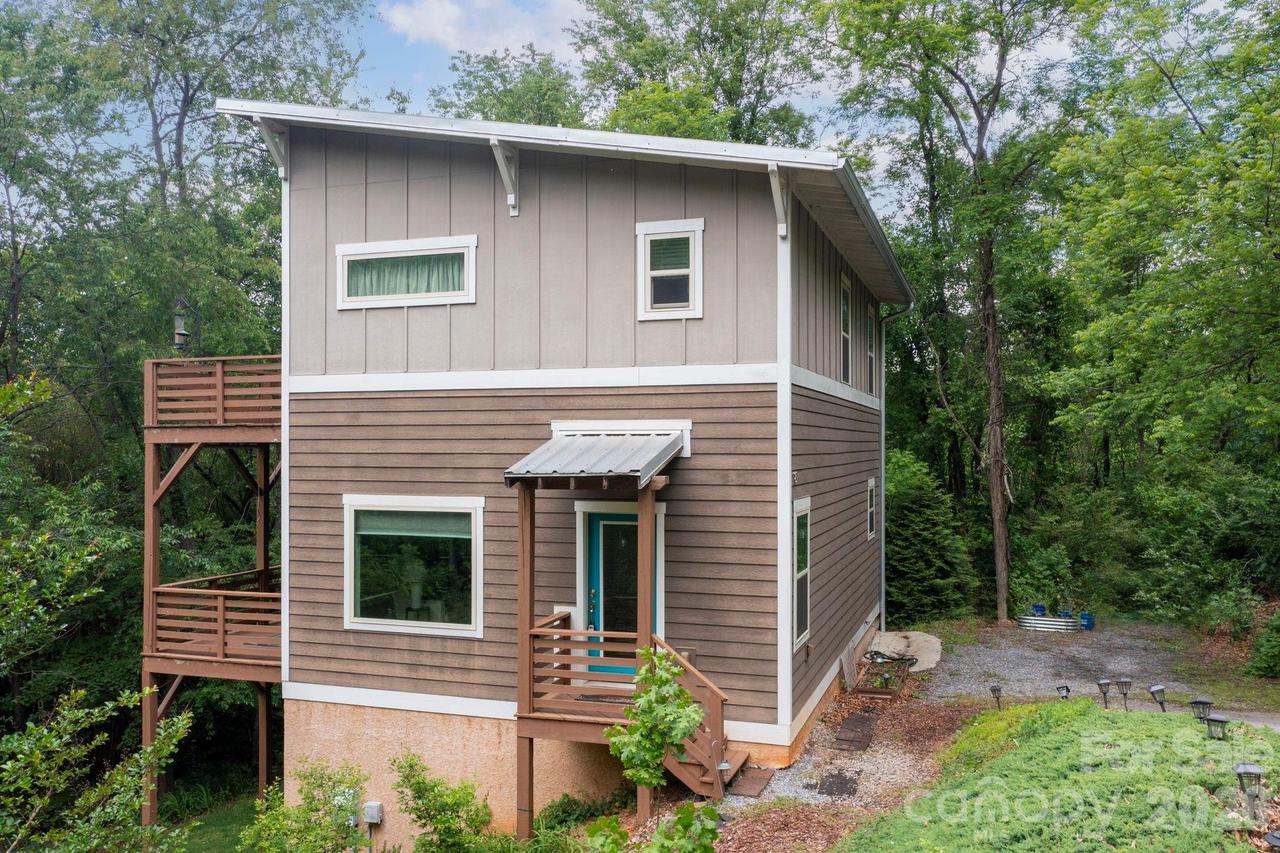 181 Glendale Ave., Asheville, NC 28803
