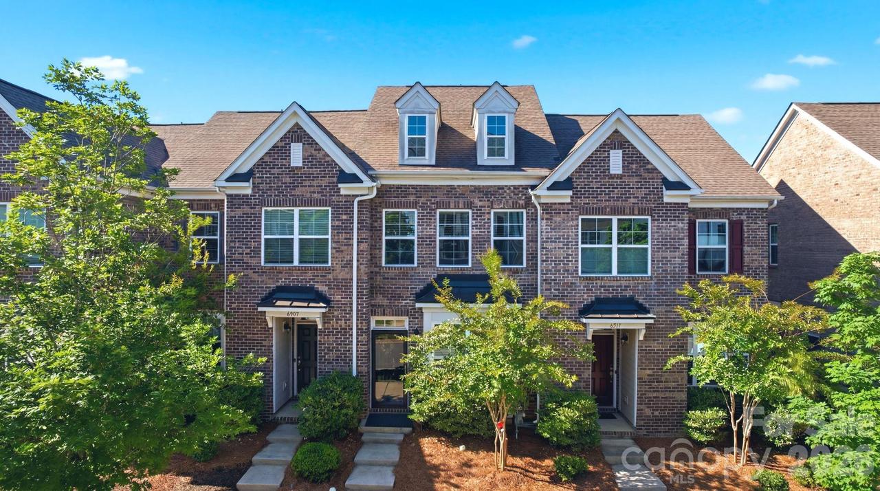 6913 Walnut Branch Ln., Charlotte, NC 28277