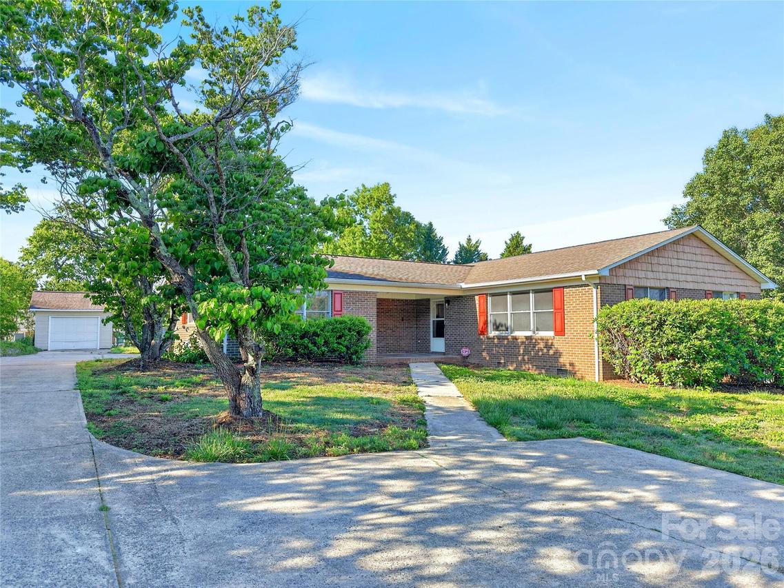 121 Icard St., Connelly Springs, NC 28612