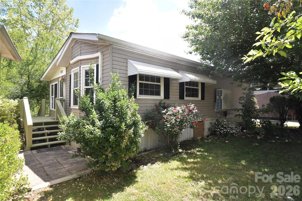 279 Mallard Loop, Waynesville, NC 28785