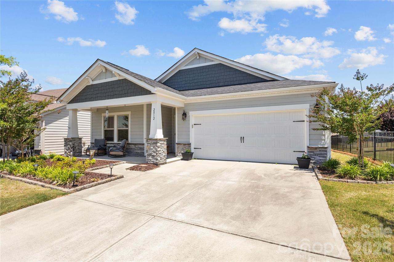 2012 Hyacinth Ct., Denver, NC 28037